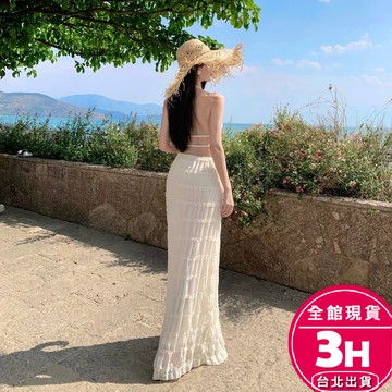 【梨卡】隔日到貨 女裝 洋裝 長裙 露背洋裝 度假吊帶 沙灘連身裙 褶皺長裙 掛脖洋裝 百搭 C6655【現貨24H】