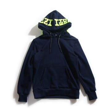 IZZVATI-刷毛貼布繡帽T-深藍