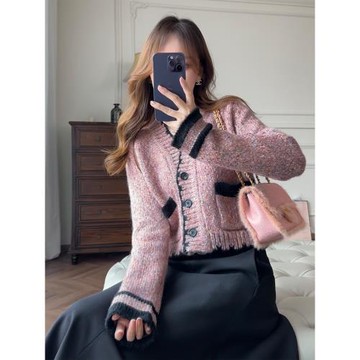 張澀澀 2025春季新款 粉色花式紗混織V領撞色鉤邊短款毛衣女