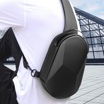 胸包男款小容量斜挎包迷你潮牌休閑夏季防水硬殼斜跨機車單肩背包