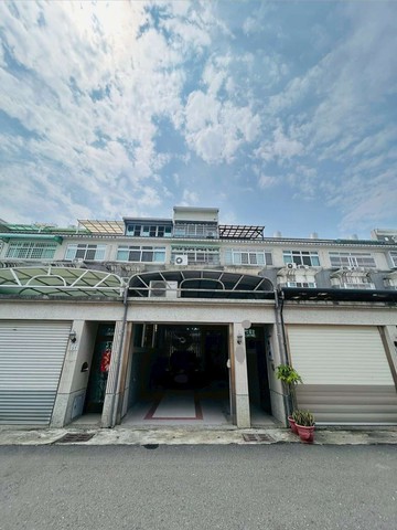獨家~近西區國民運動中心雙車庫別墅｜嘉義市西區大富一街