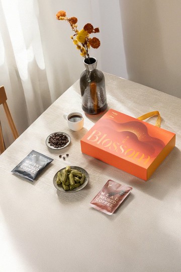 【早鳥預購】【春之盛】包種茶酥咖啡禮盒 | 酒漬咖啡 - 春和款