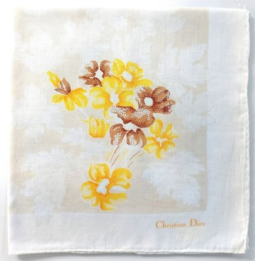 Christian Dior 復古手帕 – 黃棕花卉 17 x 16.5 英吋