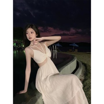 粉色性感露背掛脖吊帶連衣裙女夏季設計感氣質長裙海邊度假風裙子