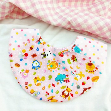 字母動物-2色可選。不壓邊圍兜 (可繡名字)