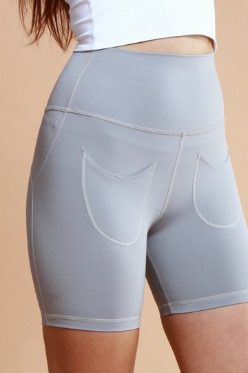 Wink wink 眨眼睫毛口袋高腰單車短褲 台灣製 吸溼排汗-淺泥灰