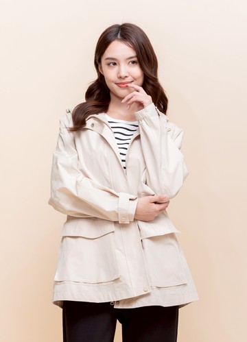 悠閒假期中長版連帽風衣外套