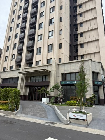 「采靚」日光森活｜兩房雙陽台｜雙衛浴車位｜台中市清水區民族路二段