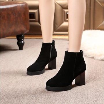 2025年秋冬新款短靴真皮中高跟鞋百搭尖頭裸靴磨砂馬丁靴粗跟女靴