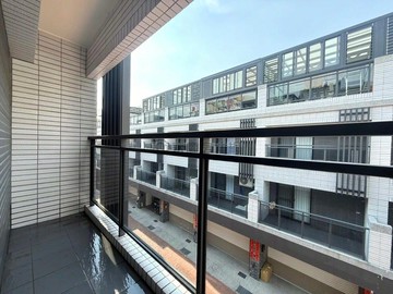 烏日懷洛宇/車庫雙車/鄰近國道三號｜台中市烏日區溪南路一段