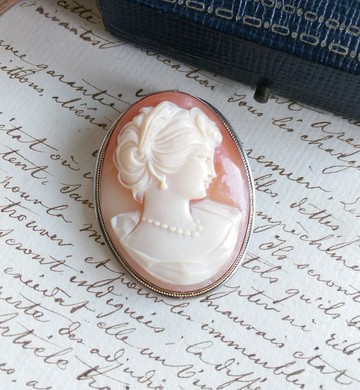 Vintage Jewelry 西洋古董飾品 優美氣質 CAMEO 浮雕仕女 別針