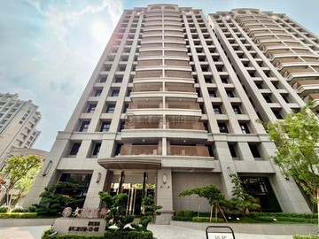 近亞灣三多光華商圈｜文化馥御3+1房連號雙平車｜高雄市前鎮區和平二路