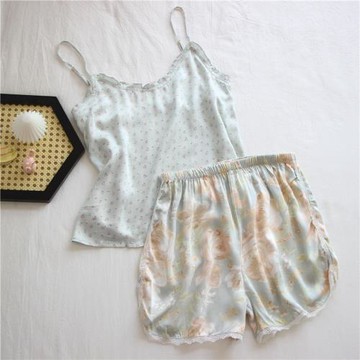 高品貢緞棉綢 細滑柔軟優雅碎花拼色 夏季涼快性感吊帶短褲睡衣套