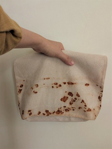 鐵鏽染帆布磁扣手拿包