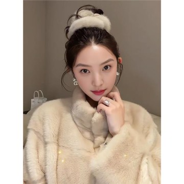 秋冬季丸子頭超大毛絨大腸發圈頭繩女高級感2025新款馬尾扎頭發繩