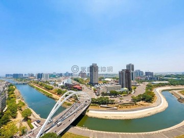 高樓河景景觀宅❤️三房平車(雙衛浴開窗)｜高雄市楠梓區德豐街