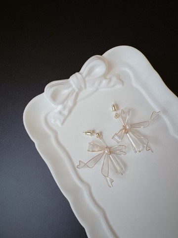 迷迴琉光 金 法式蝴蝶結樹脂耳環
