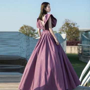 云想家公主氣質紫色緞面鋼琴新娘婚紗演出走秀藝考獨唱主持晚禮服