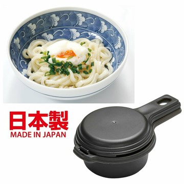asdfkitty*日本製 伊原企販 微波專用 備長炭半熟蛋煮蛋器-做 溫泉蛋 可加入泡麵.滷肉飯.義大利麵裏-正版商品