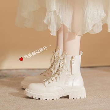 馬丁靴女款2025新款冬款加絨綁帶英倫風今年流行的厚底白色短靴