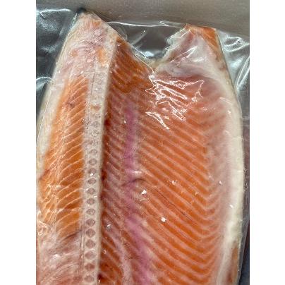 銀鮭(宮城県産養殖) 甘塩銀鮭　養殖銀鮭　銀鮭半身１キロ　切身加工無料