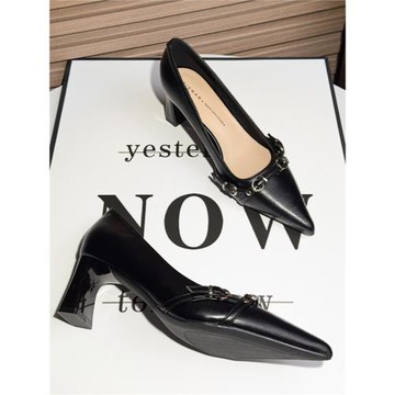 法式軟皮尖頭粗跟淺口工作通勤單鞋女2025年新款夏職業黑色高跟鞋