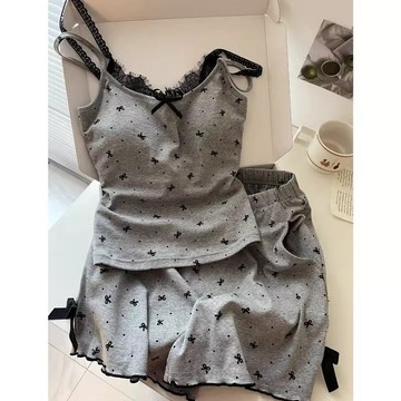 【台灣出貨】吊帶睡衣 睡衣女 居家服套裝 甜辣風 波點蝴蝶結 蕾絲邊吊帶短褲 帶胸墊可外穿家居服 居家服 睡衣 睡衣套裝