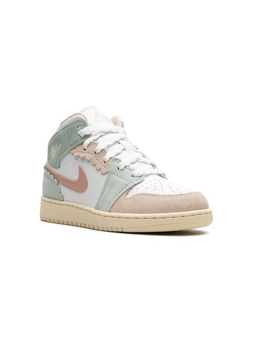 Jordan Kids - Air Jordan 1 Mid "Pink Oxford" sneakers - kids - Rubber/Fabric/Leather - 7Y - White