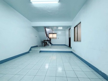 專約屋需整理 綠園道｜正義車站雙車庫透天｜高雄市苓雅區義勇路