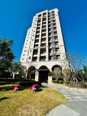 久樘臻星弘文學區二房平車朝南視野戶｜台中市潭子區弘智街