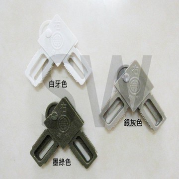 【4入】紗門角 1200型 802型 紗窗塑膠角（附輪）紗門角掛輪 紗門角附輪 塑膠角 紗窗角 鋁門窗 紗窗 紗門