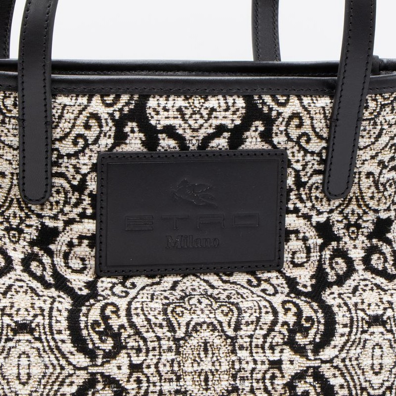 美品 ETRO エトロ ジャガードトートバッグ ブラック 1M008 8832-