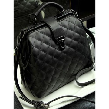 香港包包女包新款2024百搭單肩斜挎包時尚簡約真皮大容量手提包潮