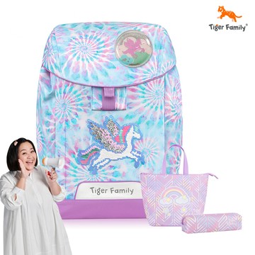 Tiger Family - eGG磁扣超輕量護脊書包-漫步天馬-(贈品：文具2件(便當袋+鉛筆盒)-閃爍海洋)-花色送完以...