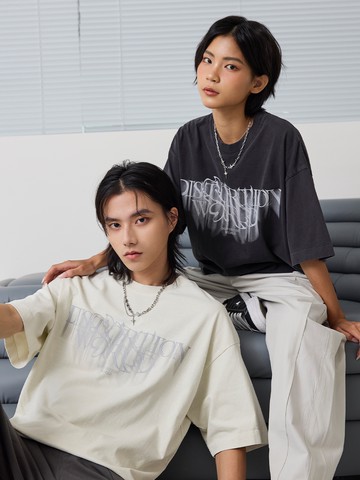 拉膠英文噴霧水洗短T