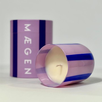 【英國 MÆGEN】Atina 玻璃杯蠟燭-黑醋栗 & 沉香 / 280g