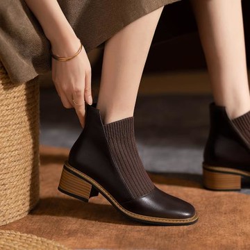 真皮復古中跟短靴女春秋單靴2025冬新款圓頭粗跟毛線口拼接及踝靴