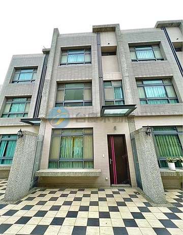 竹南大埔綠見築雙車美美台積透天｜苗栗縣竹南鎮仁愛路