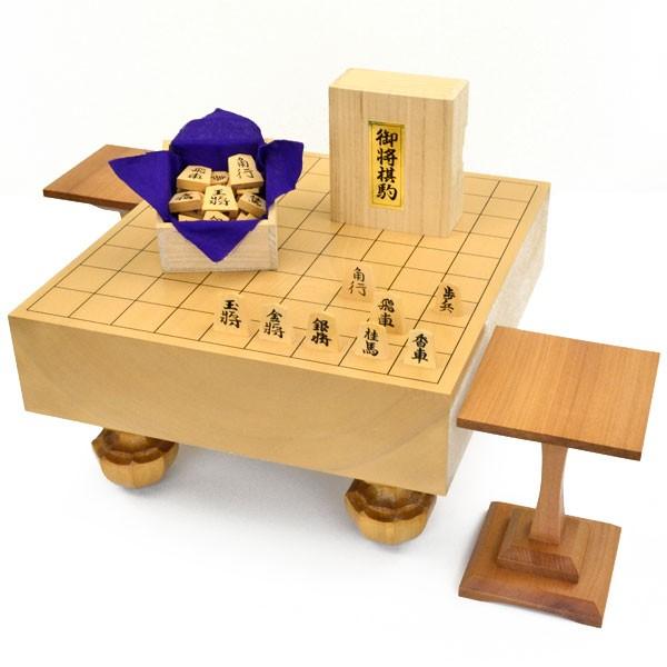 将棋セット 本桂3寸足付将棋盤セット(将棋駒黄楊錦旗彫駒)