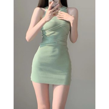 別致漂亮裙子2025御姐風辣妹純欲性感掛脖針織吊帶連衣裙秋季新款