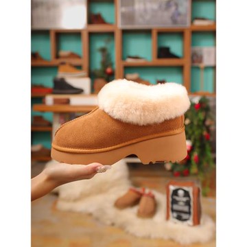 2024冬新款雪地靴女澳洲皮毛一體人魚坡跟厚底加絨加厚毛圈面包鞋