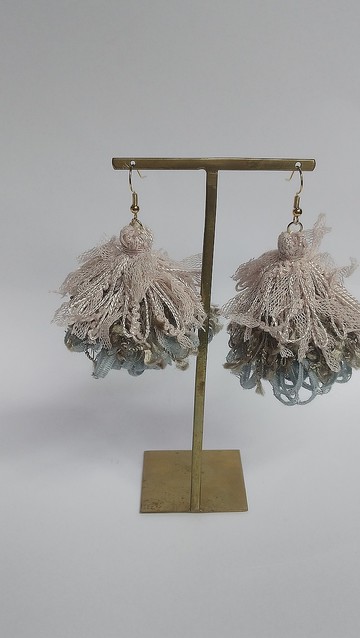 日本紗線　流蘇耳環