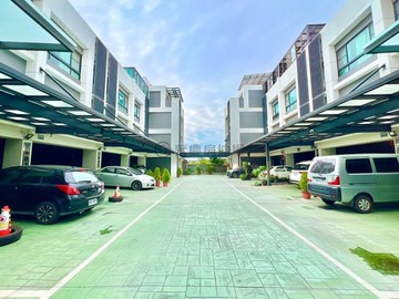 大雅中科｜四車位電梯豪墅｜比利時莊園｜台中市大雅區昌平路四段