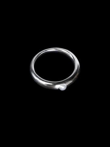 Stacking Ring 01 - mono pearl, polished finish