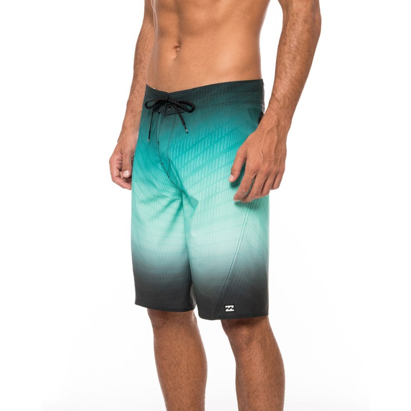 ▽【OUTLET】BILLABONG メンズ【PRO】FLUID PRO ボードショーツ/サーフトランクス AQU【2020年春夏モデル】 通販  LINEポイント最大7.0%GET | LINEショッピング