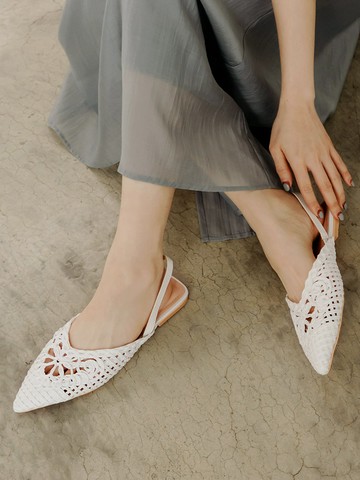 草編鏤空提花尖頭平底鞋