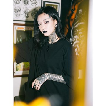 雙頭燕EKHLAS潮流紋身刺青搖滾街頭滑板純色男女情侶圓領寬松T恤