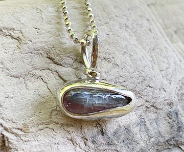 天然粉紅碧璽+灰碧璽◇2色碧璽◇雙面銀吊墜