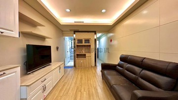 隆大鳳凰嘉鄰頂樓邊間採光大二房車位｜高雄市前鎮區嘉陵街