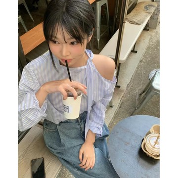 ˏˋ 𝐻𝑒𝑦 𝑆𝑝𝑟𝑖𝑛𝑔 - ̗̀ 🌷⛅️ ̖́‎韓國chic秋季新款法式斜邊繫帶氣質露肩長袖襯衫